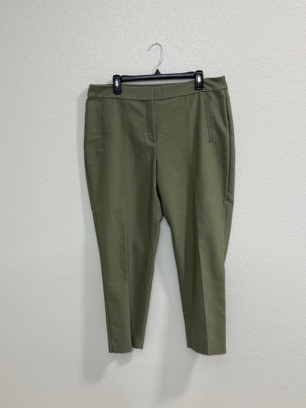 Chico's So Slimming Ankle Pant